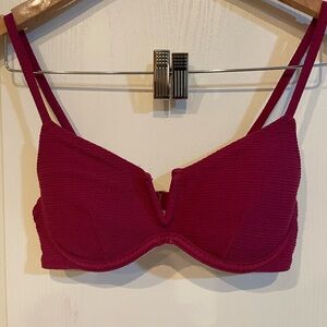 Elegant Women's Intimate Bra in Rich Burgundy